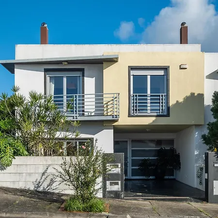 Casa Do Limoeiro * Ponta Delgada (Sao Miguel)