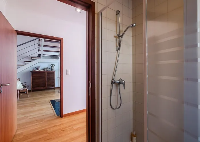 Casa Do Limoeiro * Πόντα Ντελγκάντα